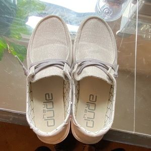 💚 Hey Dude Wendy Sparkling
Pearl Grey Slip On Loafers